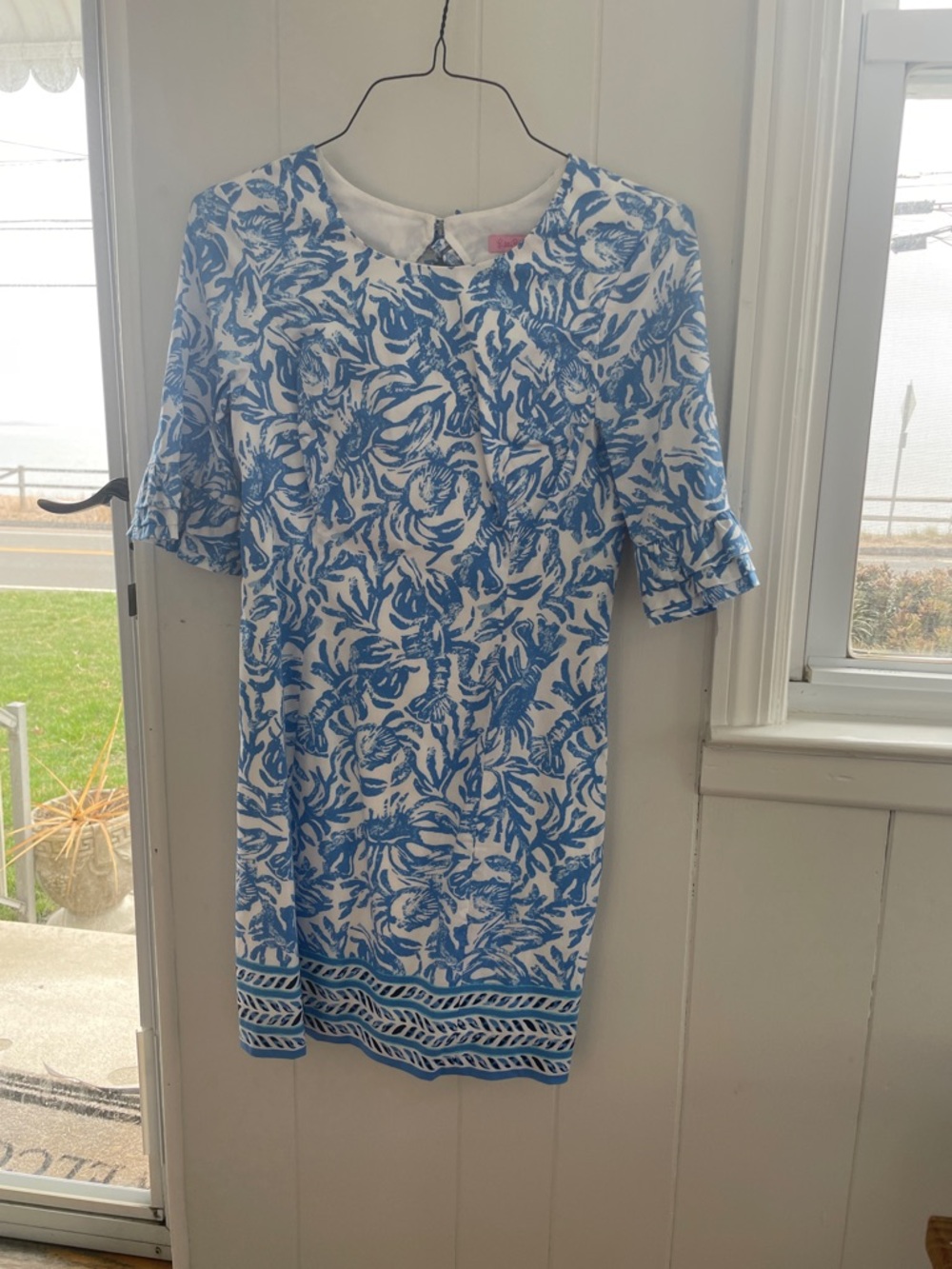 Lilly Pulitzer Blue and White Floral Shift Dress